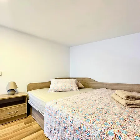 Apartamento Charm 1a *